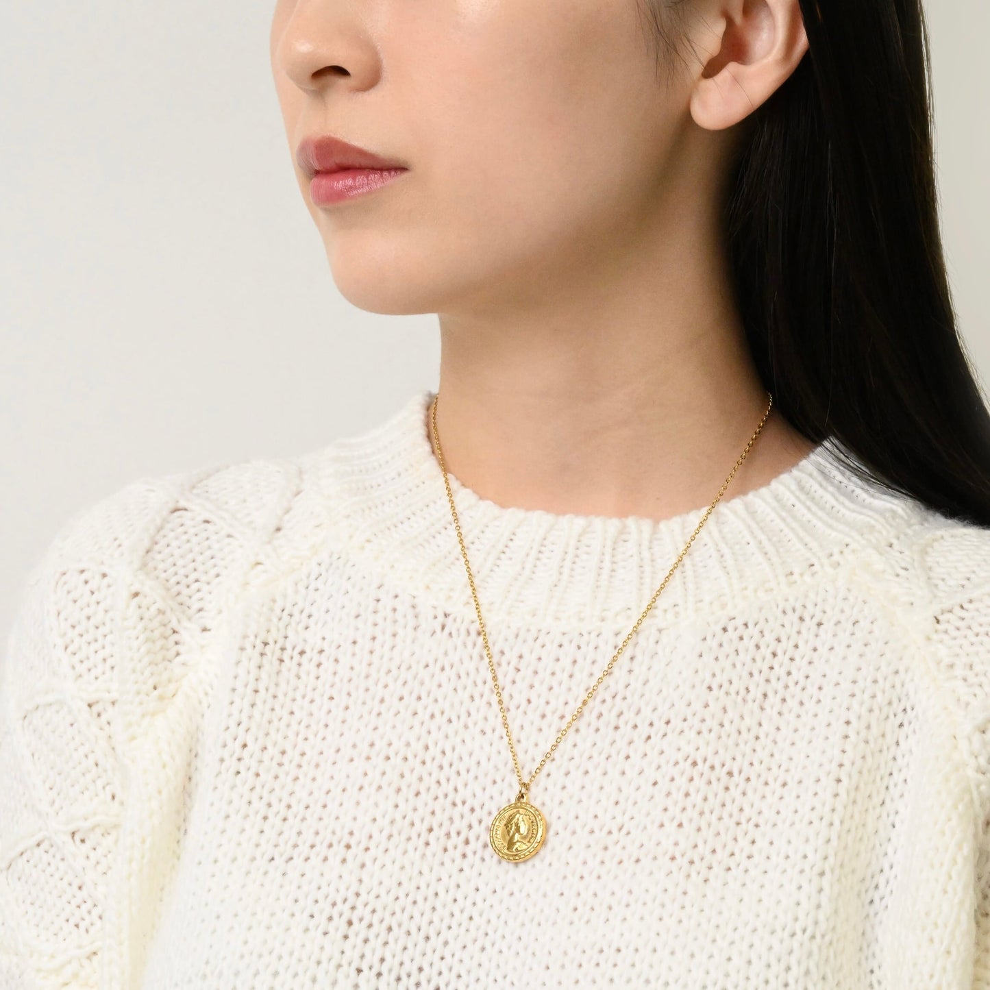 Queen coin necklace(cne0061g)