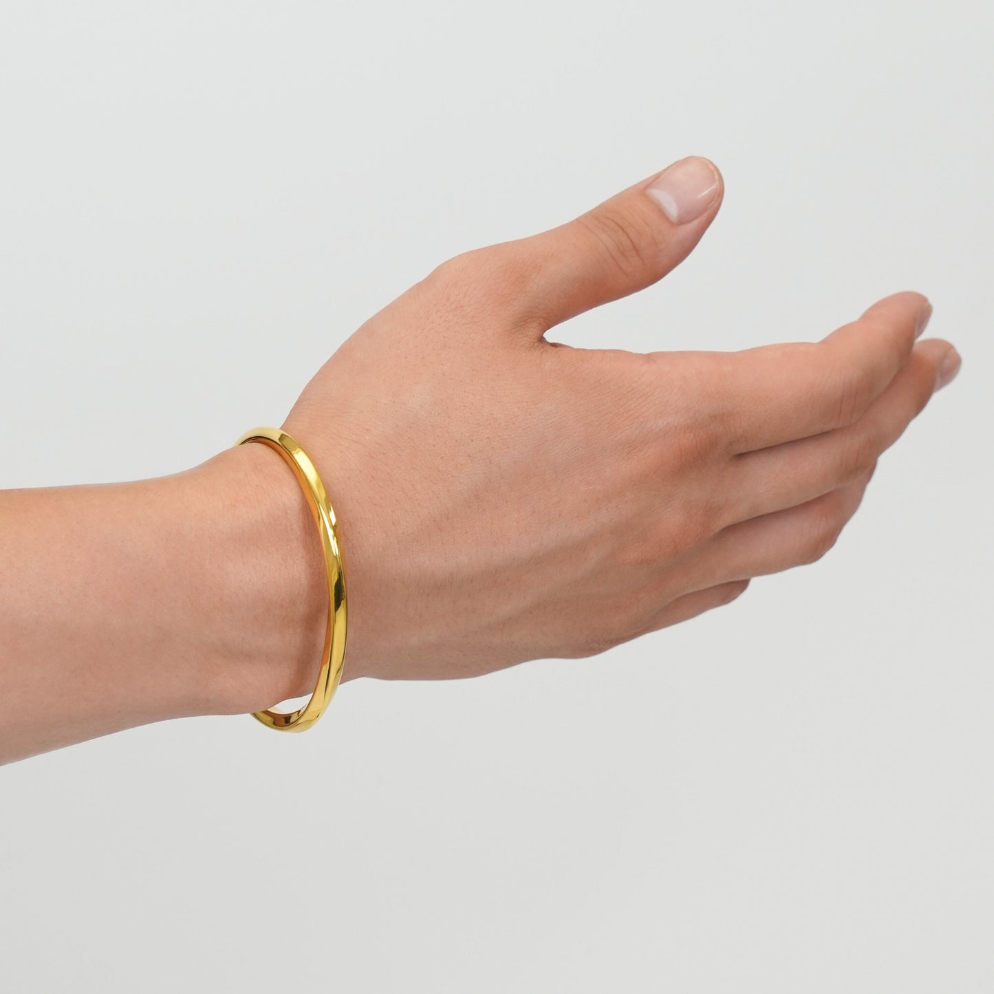 Twist bangle(cba0017g)