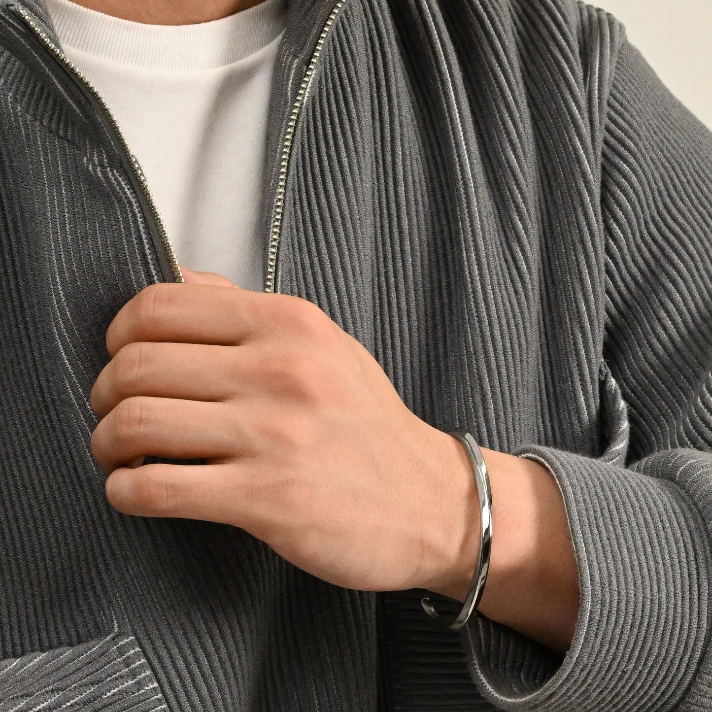 Twist bangle(cba0018s)