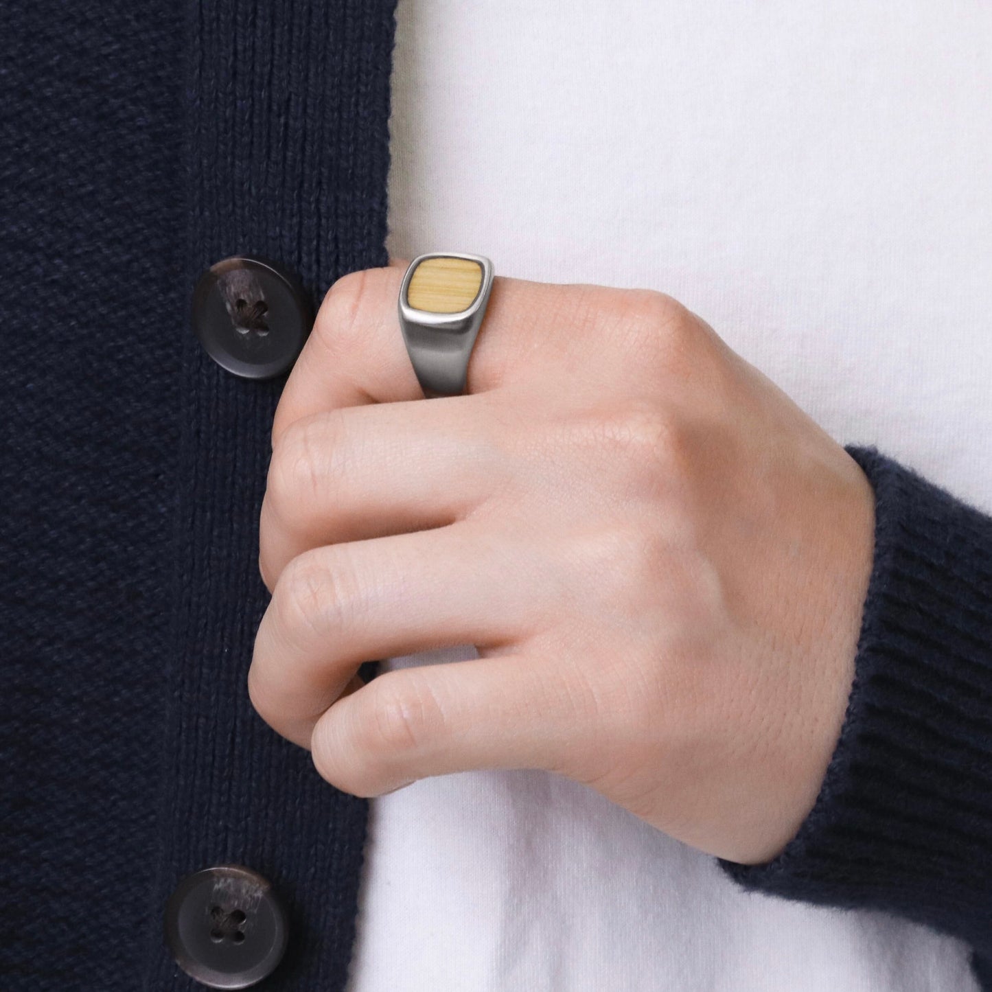 Wood signet ring(cri0087s)