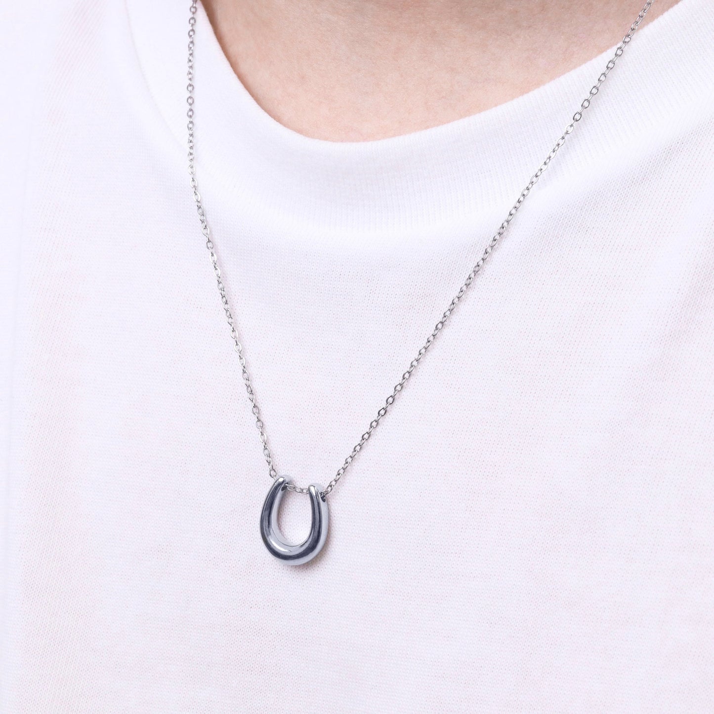 Horseshoe necklace(cne0084s)