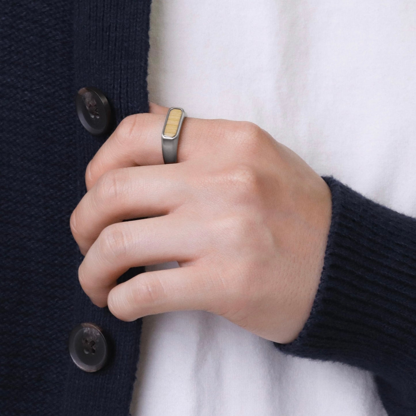 Wood slim signet ring(cri0088s)