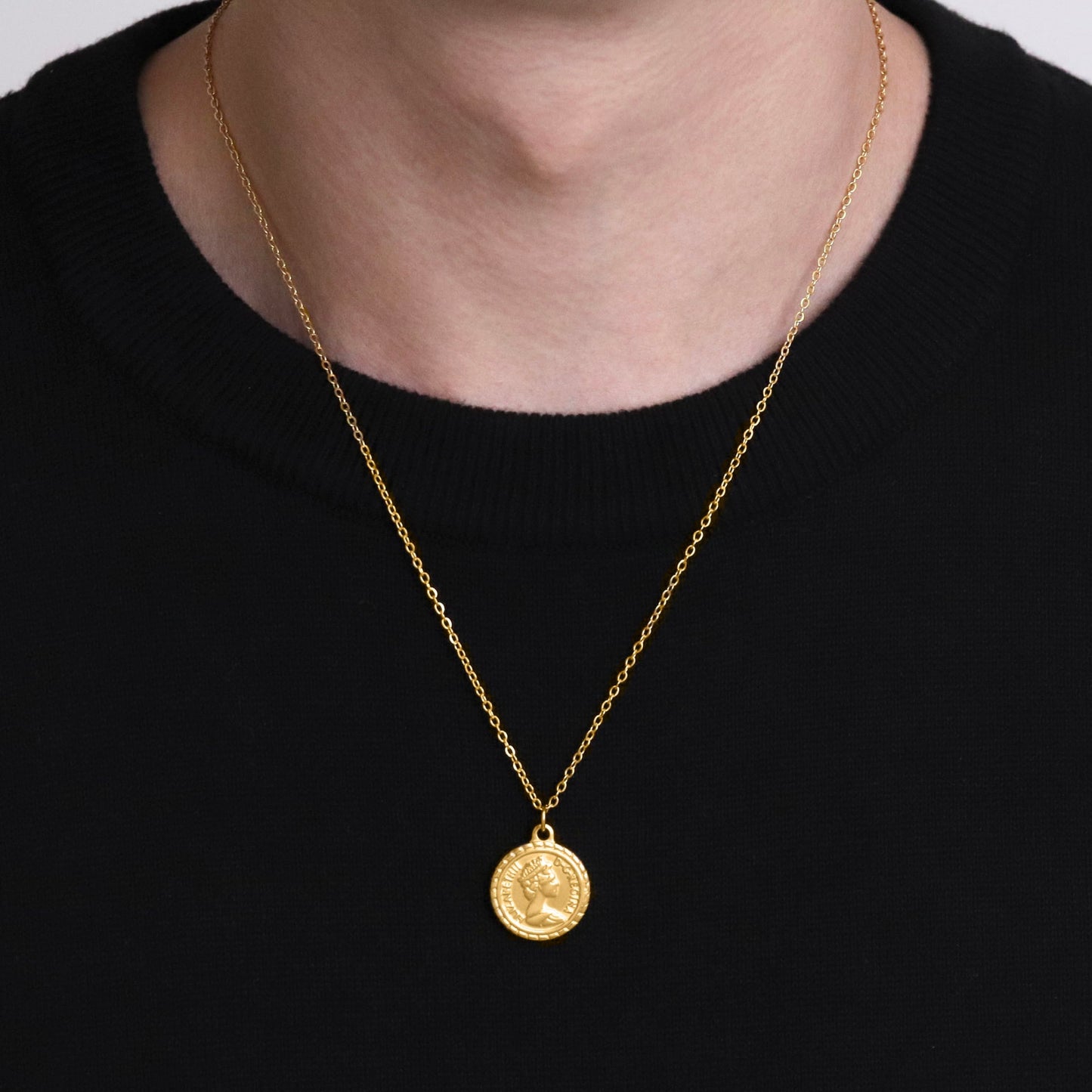 Queen coin necklace(cne0061g)