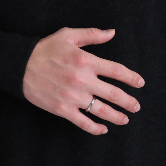Twist round ring(cri0073s)