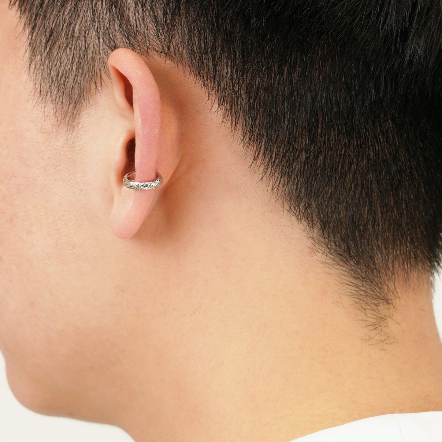 Hawaiian plumeria earcuff (Hea0004s)