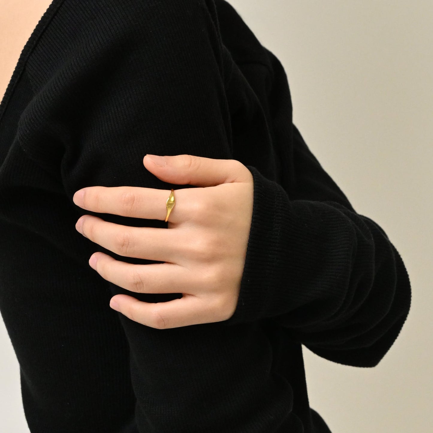 Tiny round thin ring(rri0062g)