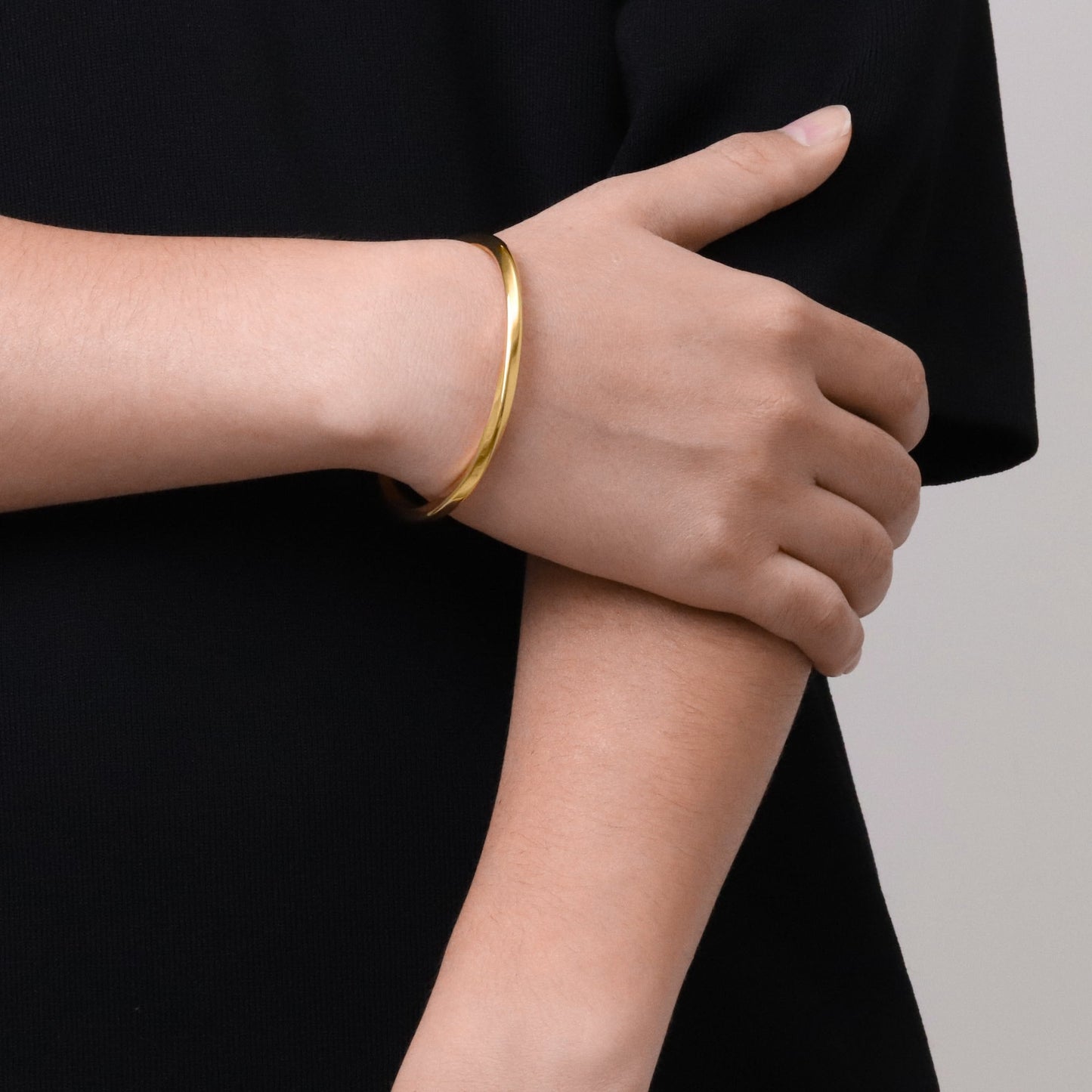 Twist bangle(cba0017g)