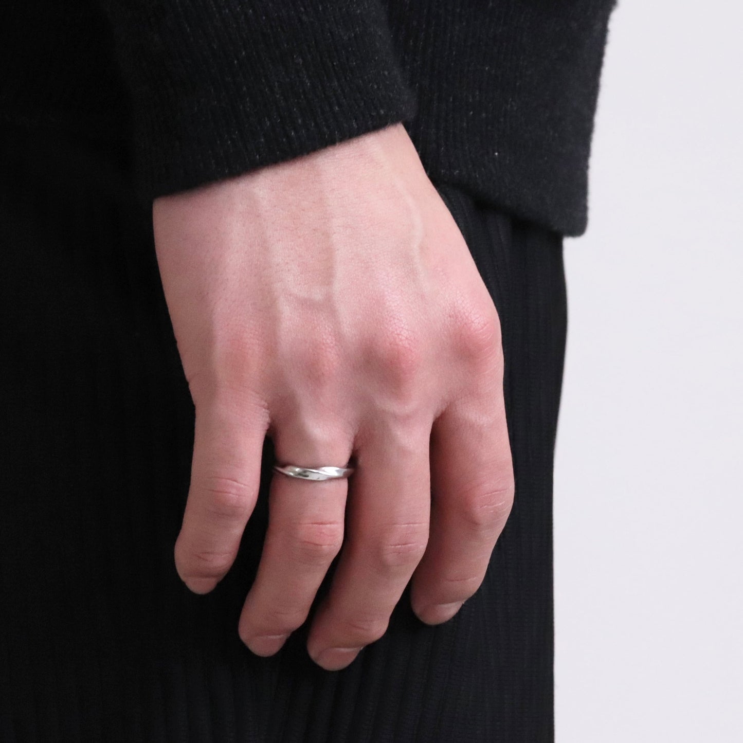 Twist round ring(cri0073s)