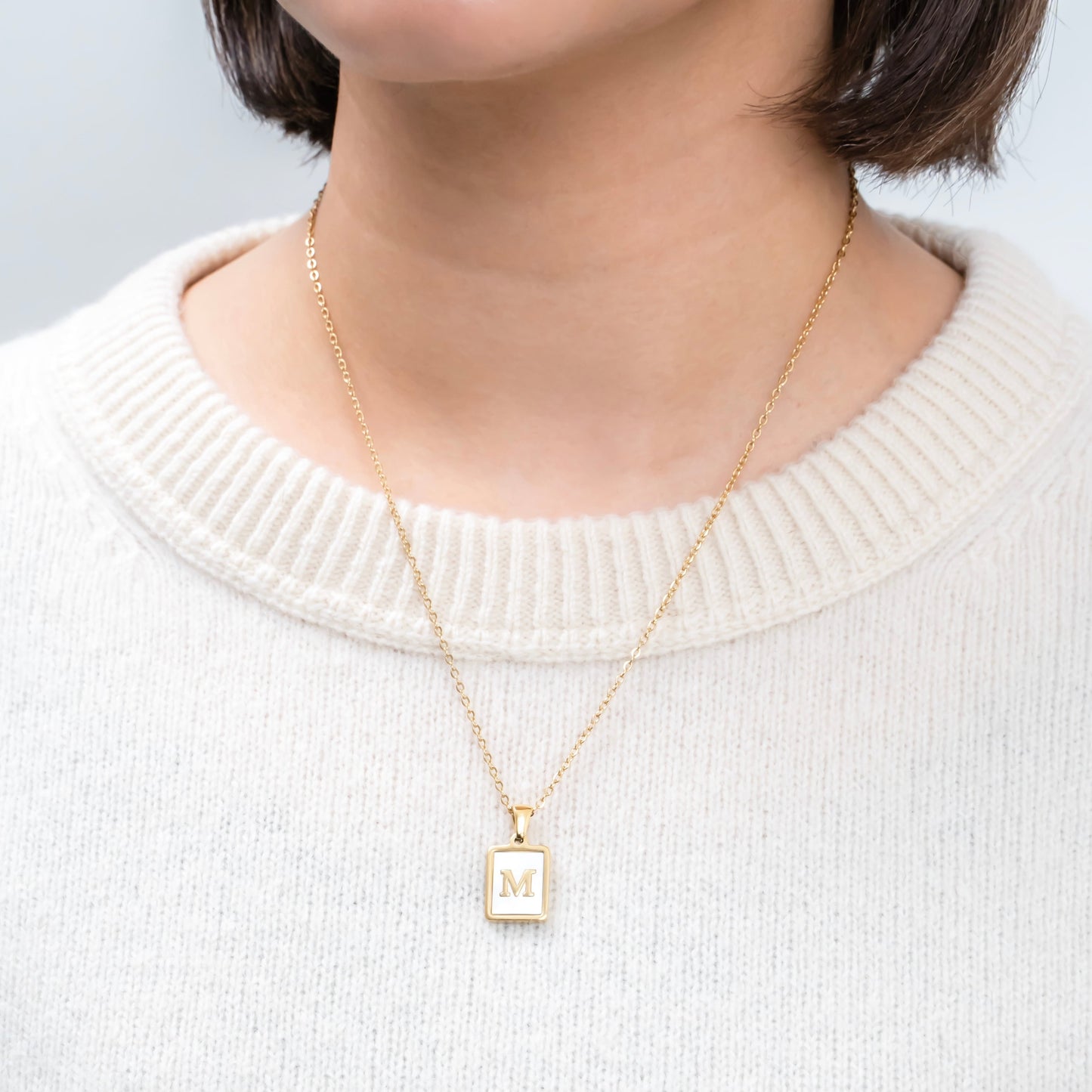 Alphabet shell necklace(rne0001g)