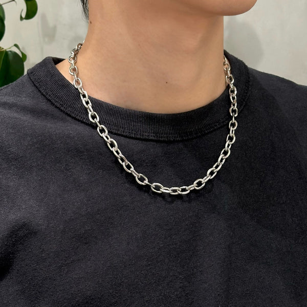 Cut cable chain styling