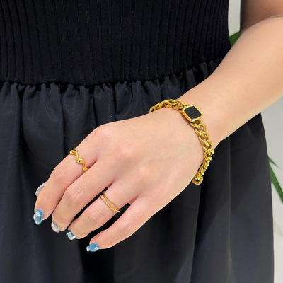 Square charm styling