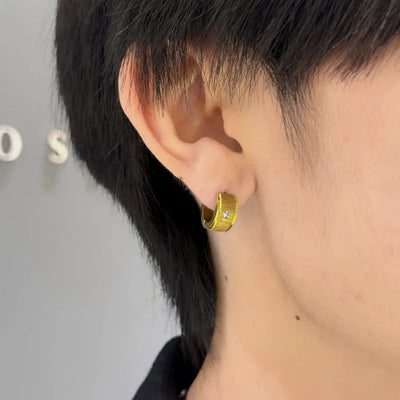 Cz hoop pierce