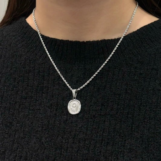 Flower pendant styling