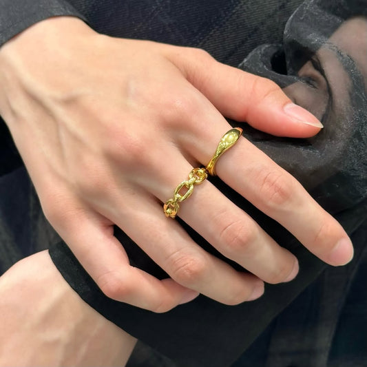 Chunky chain styling