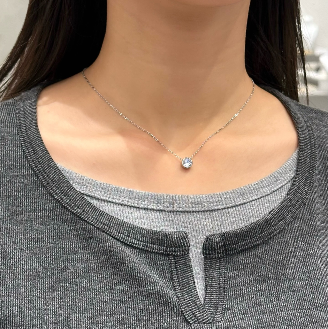 Single zirconia styling