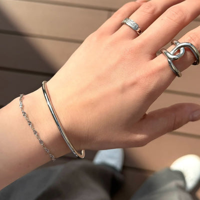Round bangle styling