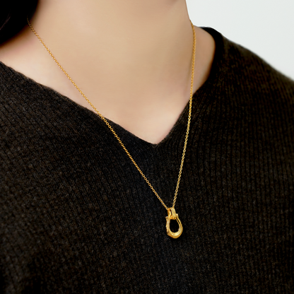 Hawaiian horseshoe necklace (Hne0017g)