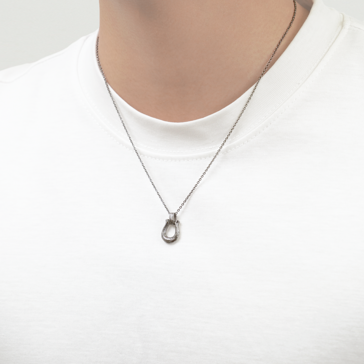 Hawaiian horseshoe necklace (Hne0018s)