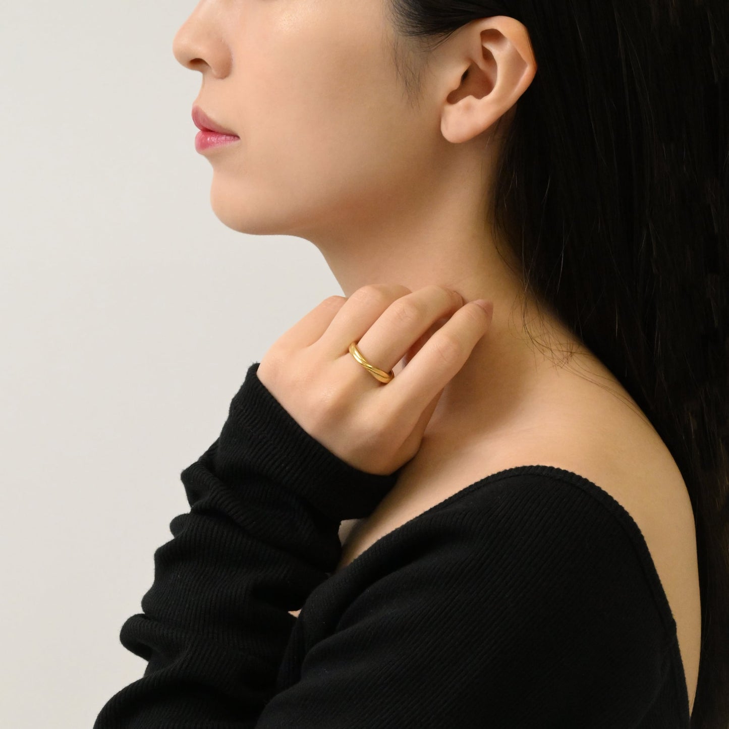 Double twist ring(rri0049g)